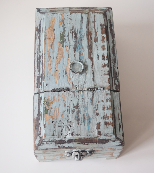 blue distressed barber box- top view